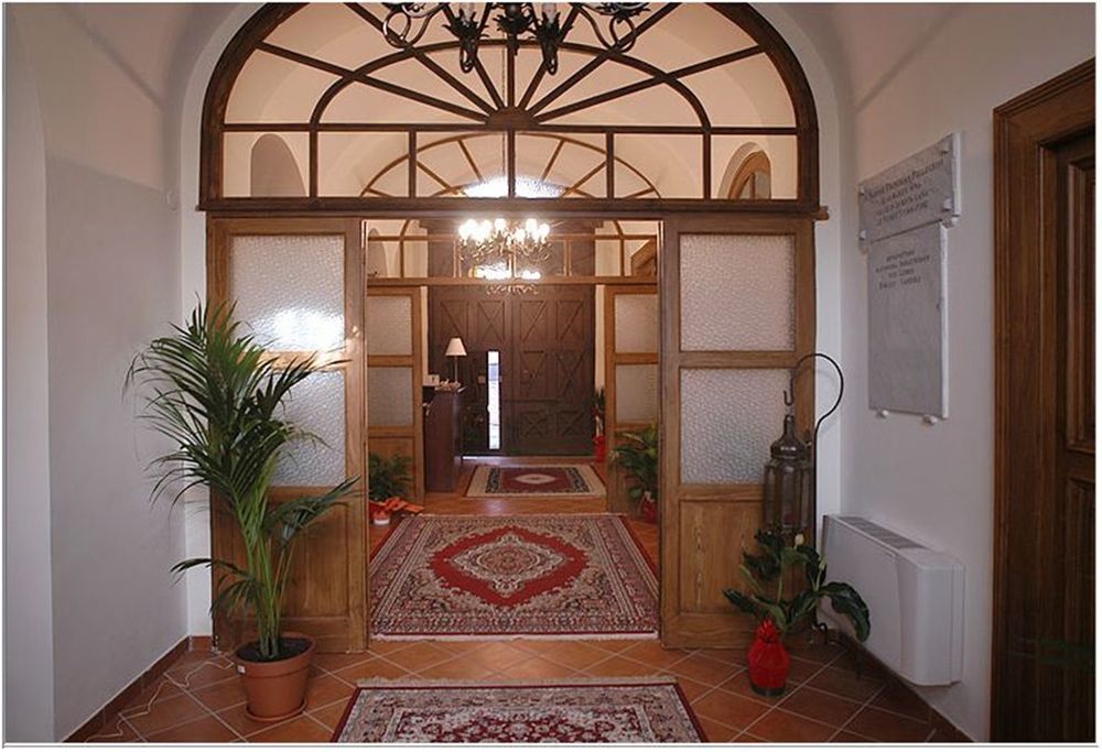 Hotel Ristorante Novecento Caserta Exterior foto