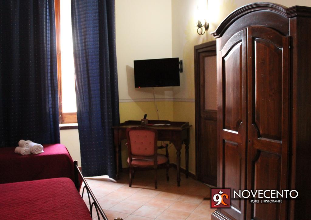 Hotel Ristorante Novecento Caserta Exterior foto
